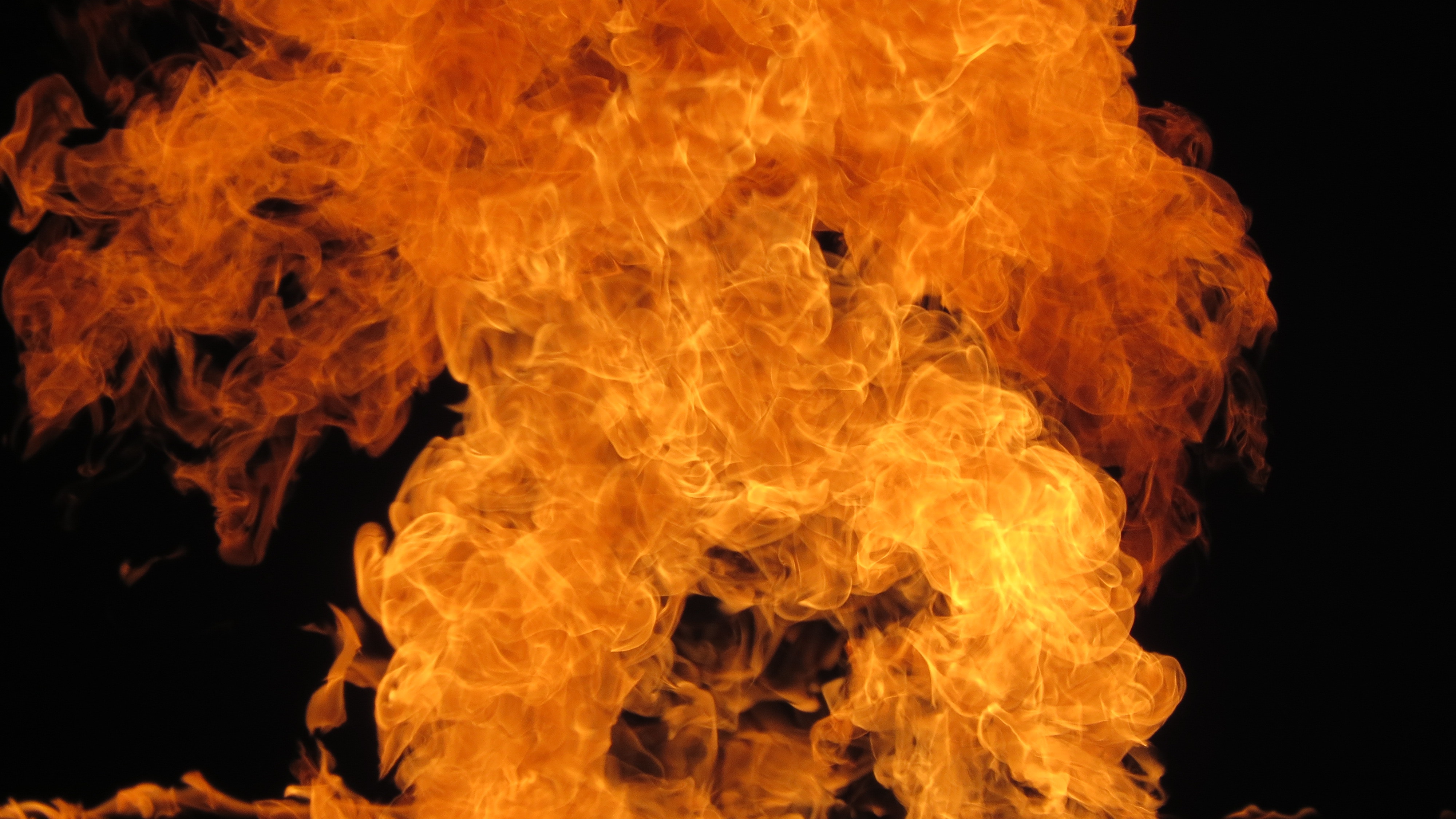 Incendio trattamento rifiuti a San Vitaliano; parla Bonavitacola