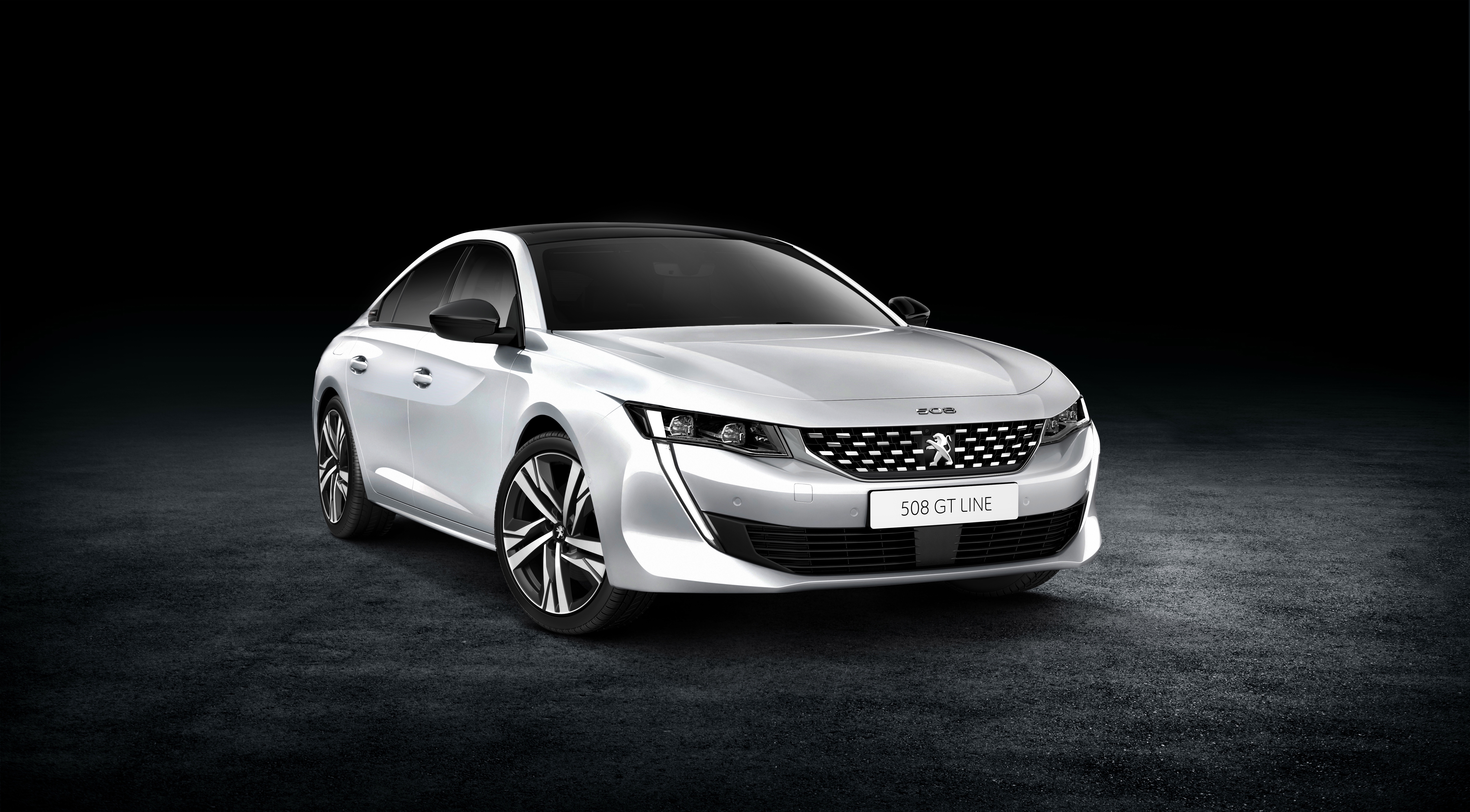 Design, prestazioni e tecnologia con #peugeot508 attesa per il 2019 con il progetto #whatdrivesyou?    #ad 4