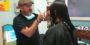 Il parrucchiere Roberto Esposito dona un nuovo look alle mamme dei bambini ricoverati al Pausilipon