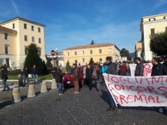 VERTENZA FELSA Corteo dei lavoratori precari dell'azienda Ospedaliera di Caserta