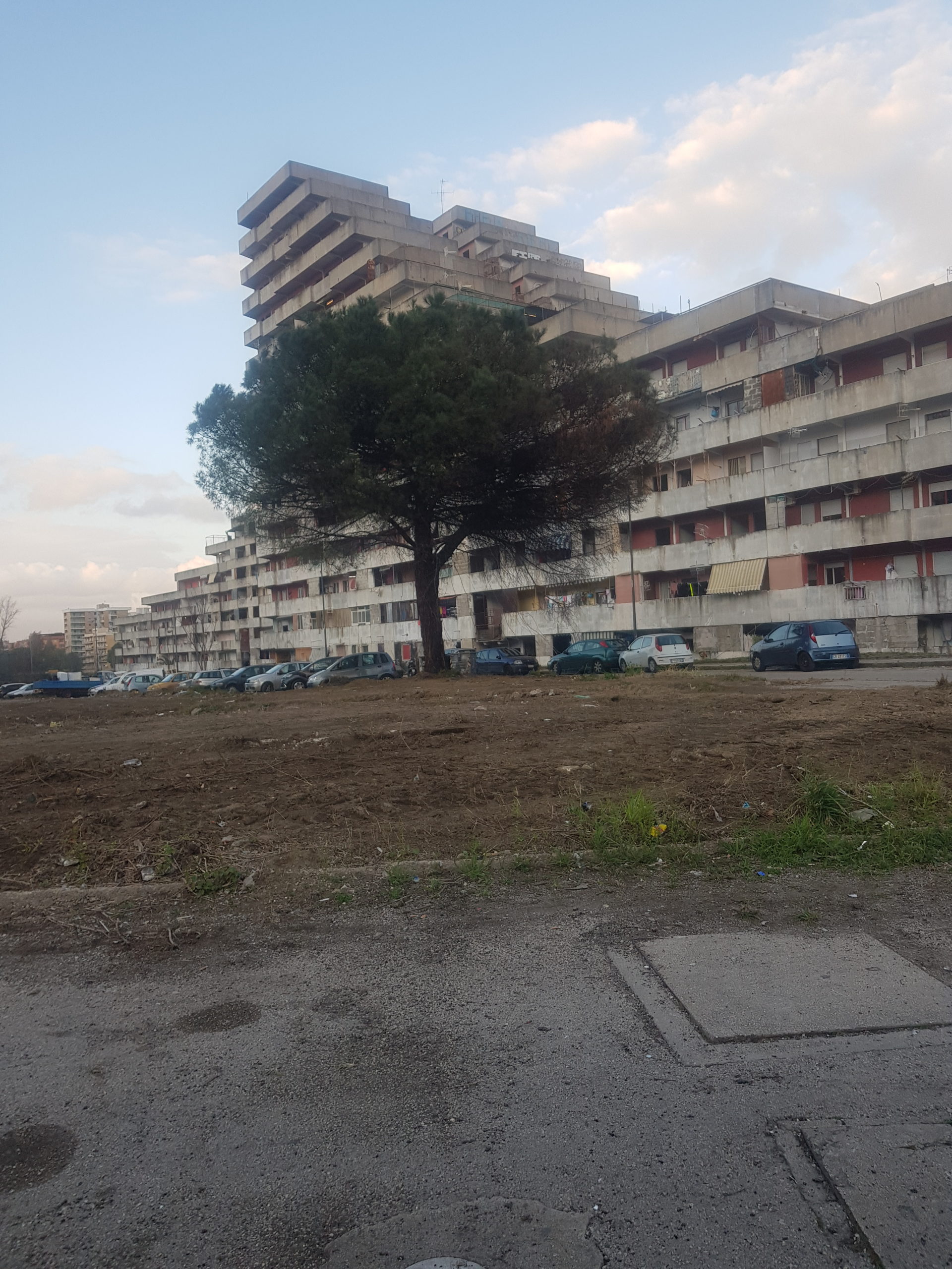 Abbattimento Vela Scampia, l’Osservatorio Anticamorra e Maddaloni chiedono garanzie ambientali