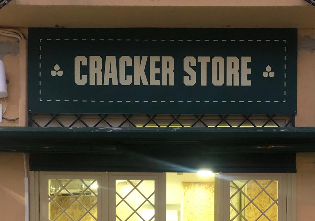Cracker Store: il primo take away al mondo che serve crackers farciti apre a Napoli 1