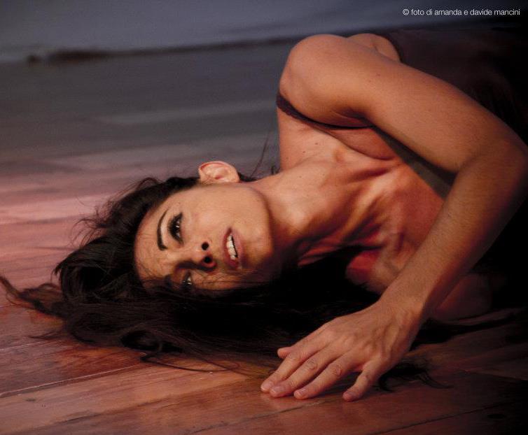 Il Centro internazionale Claudia Sales Labart Dance sceglie  l’home training per tutti i suoi allievi
