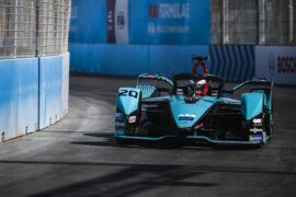 I gladiatori di Jaguar Racing tornano ad elettrificare le strade di Roma