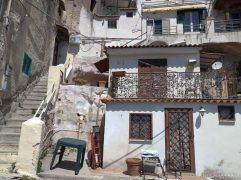 VISITE GUIDATE, BORGO SANTO STRATO A POSILLIPO: C'È CHI SCENDE E C'È CHI SALE 1