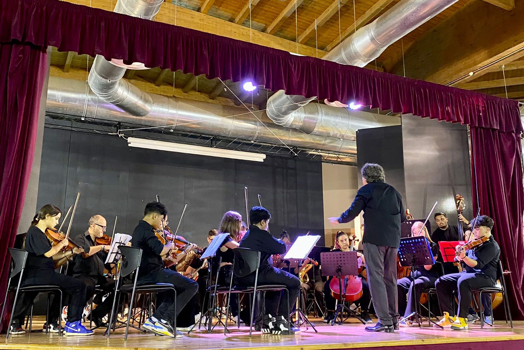 L’orchestra Sanitansamble in concerto a Scampia